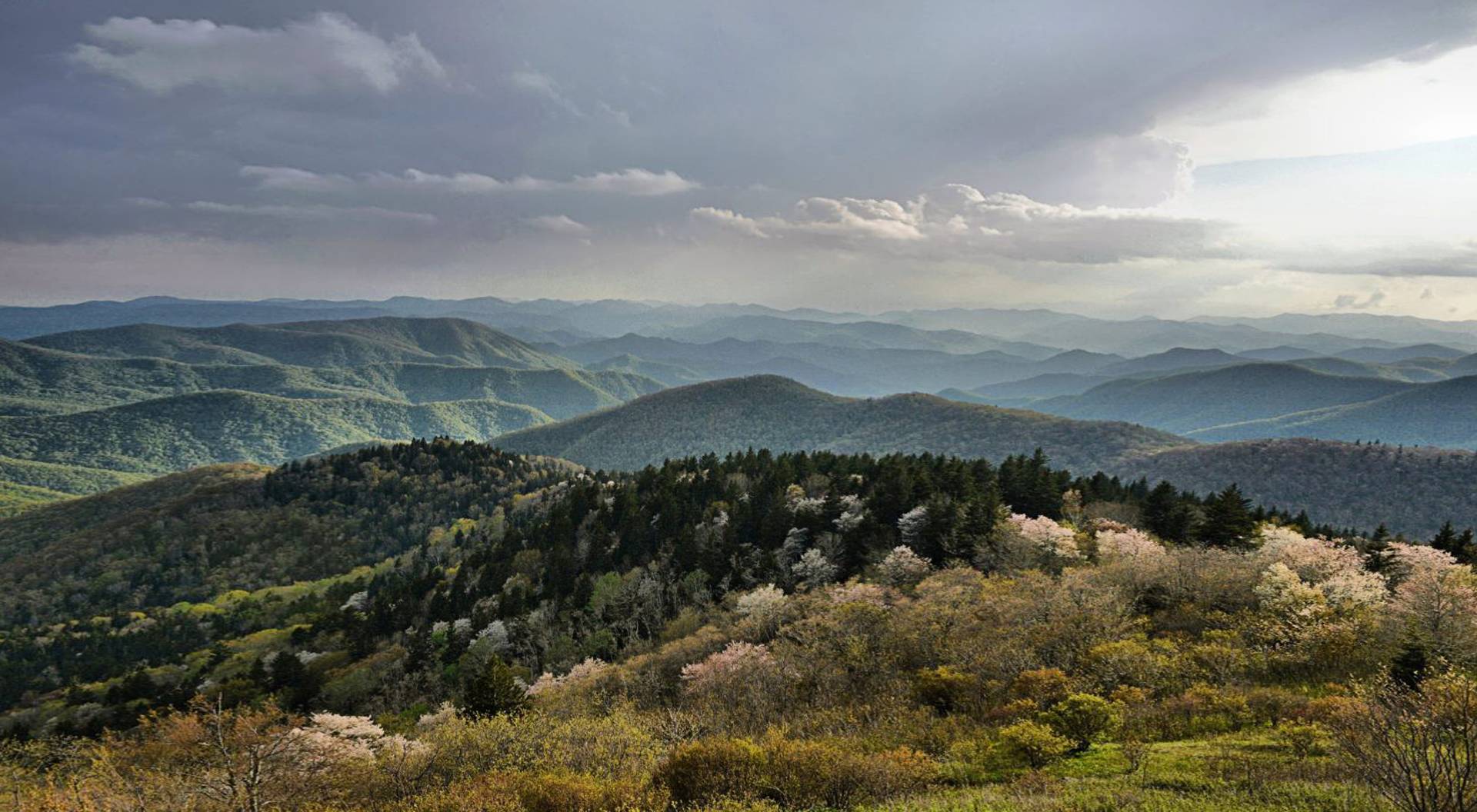 A Blue Ridge Landmark Since 1938 | Tuggles Gap Roadside Inn